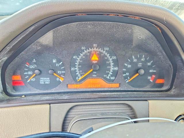 1996 MERCEDES-BENZ E 320