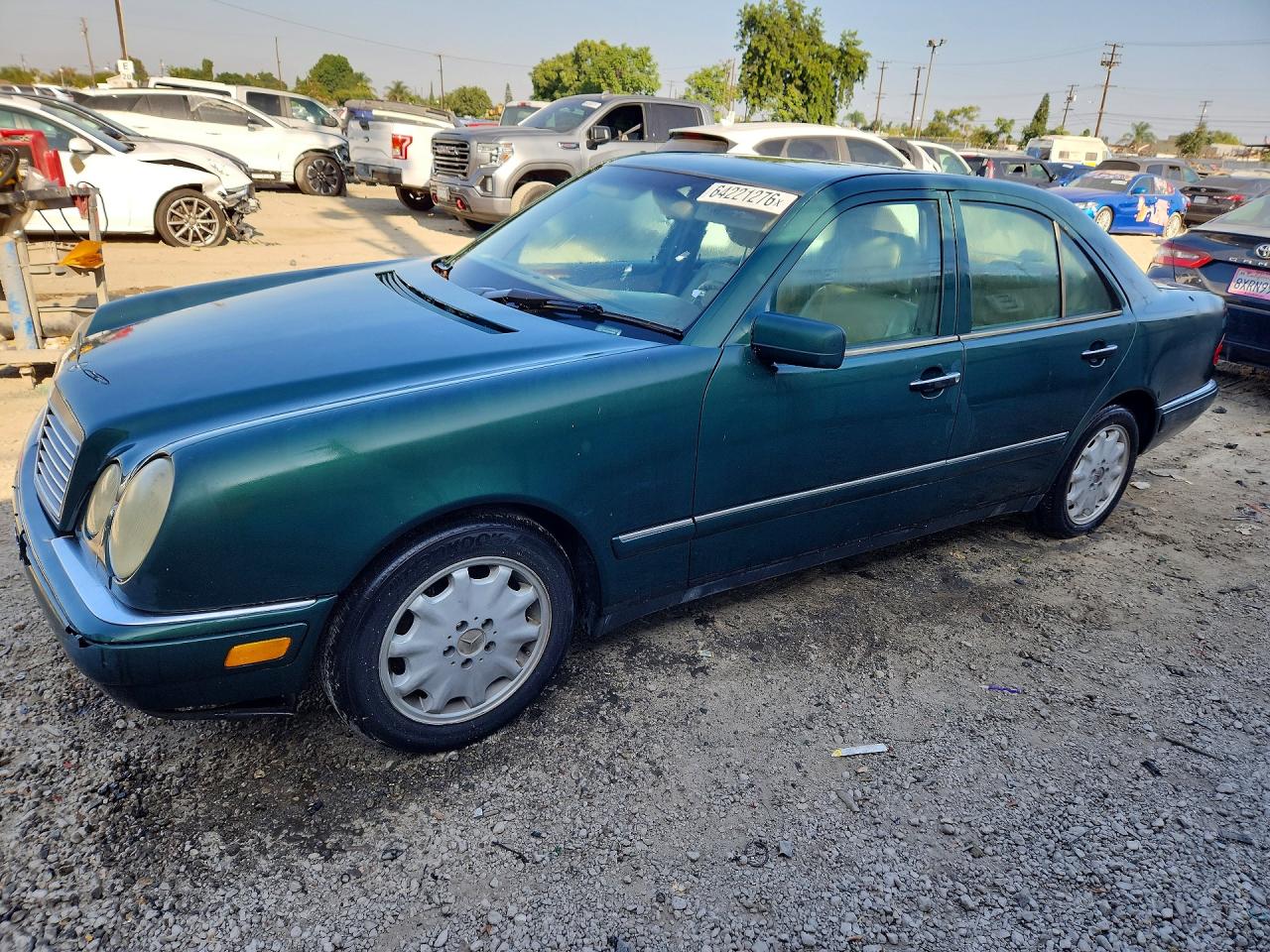 1996 MERCEDES-BENZ E 320