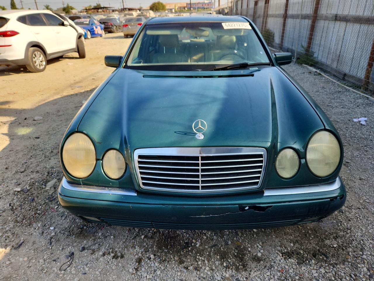 1996 MERCEDES-BENZ E 320