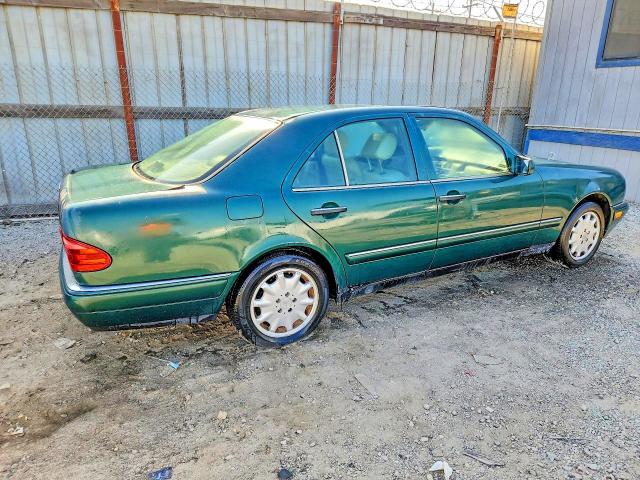1996 MERCEDES-BENZ E 320