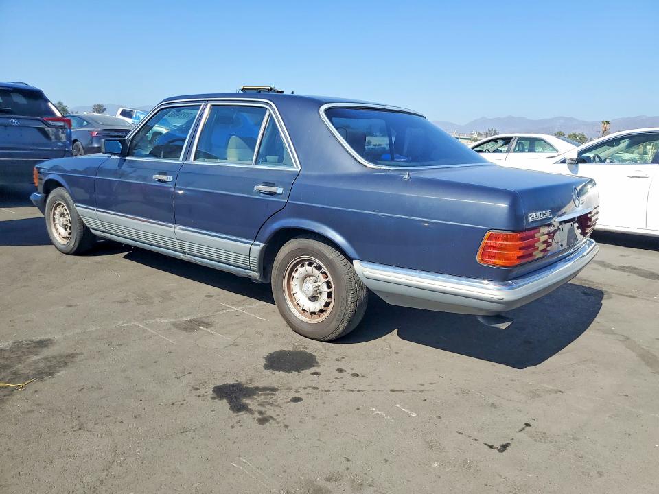 1982 MERCEDES-BENZ 280