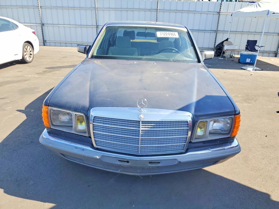 1982 MERCEDES-BENZ 280
